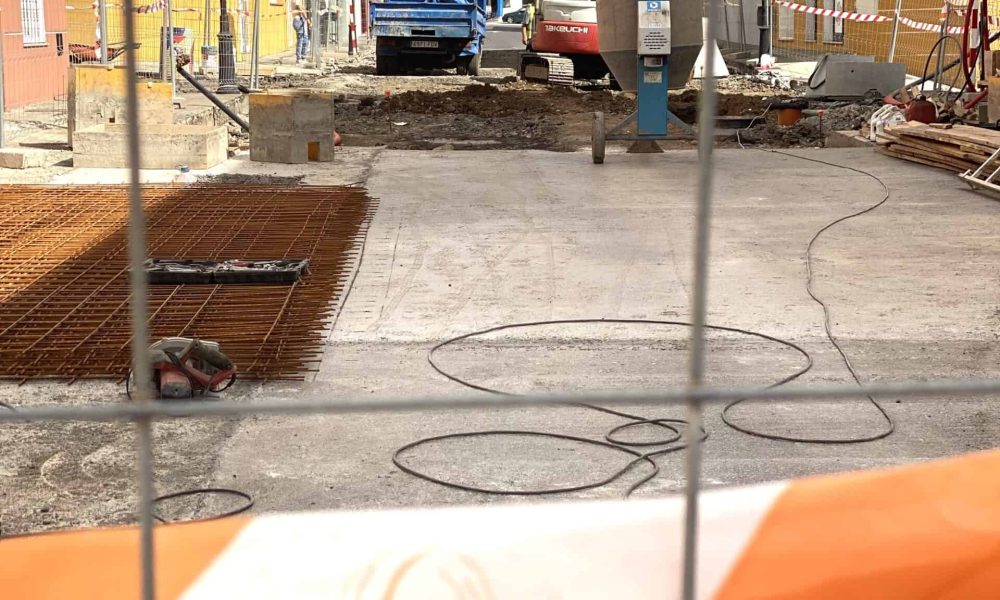 AYUDA A EMPRESAS POR LAS OBRAS DE LA ZCA DE BREÑA ALTA